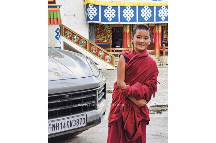 Feature: Driving a Porsche Cayenne through new Sela Tunnels